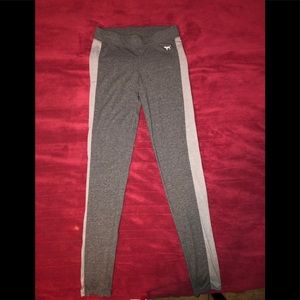 selling vs leggings